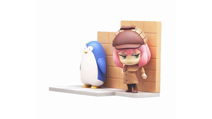 Anya Forger &amp; Penguin – Spy x Family – Hold Figure – FuRyu